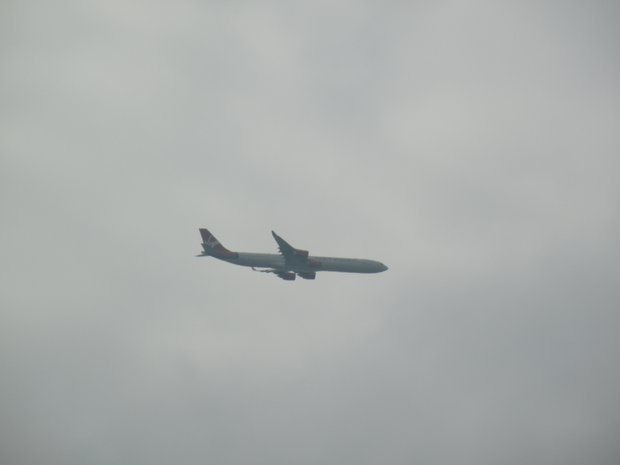  avion de ligne dans le ciel de Londres